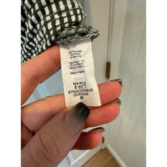 W5 size Medium front knot shirt - Picture 6 of 8